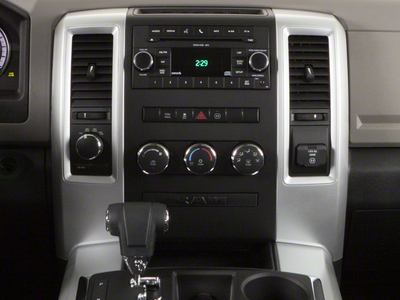 2010 Dodge Ram 1500 ST 4WD Crew Cab 140.5