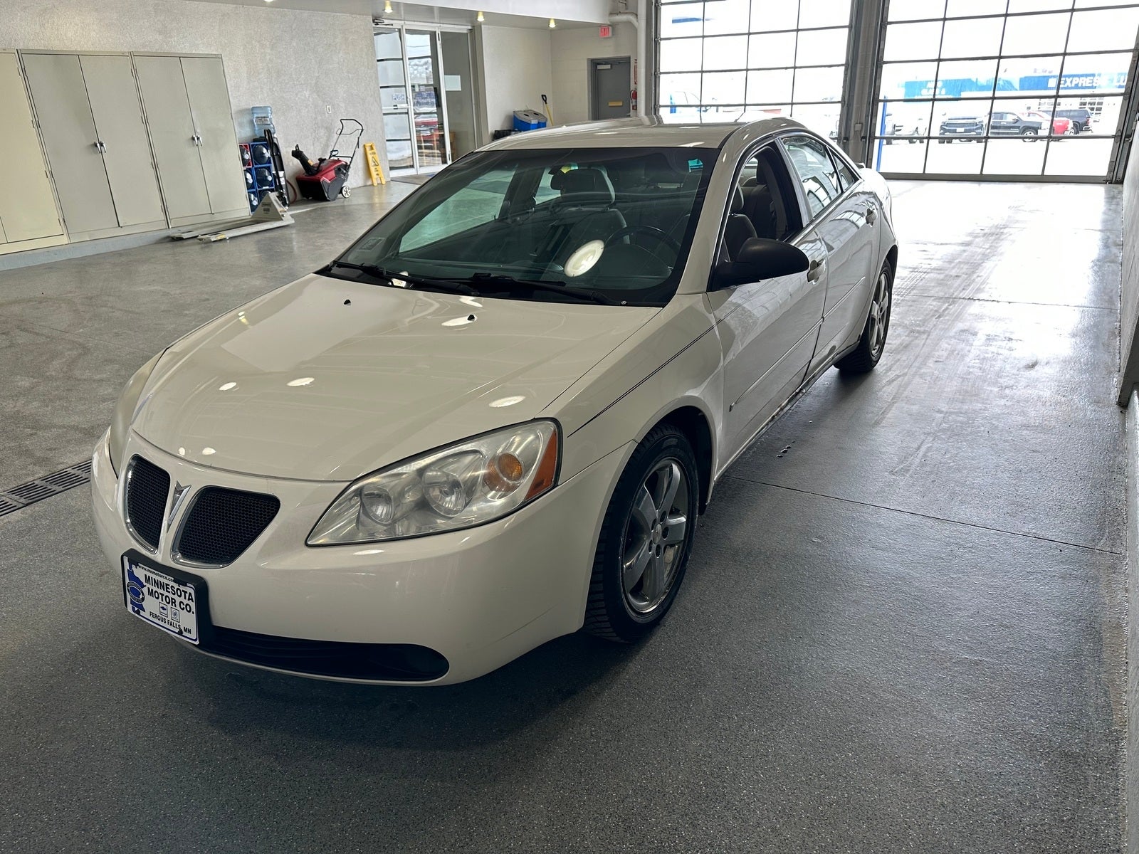 Used 2007 Pontiac G6 GT with VIN 1G2ZH58N674167712 for sale in Fergus Falls, Minnesota
