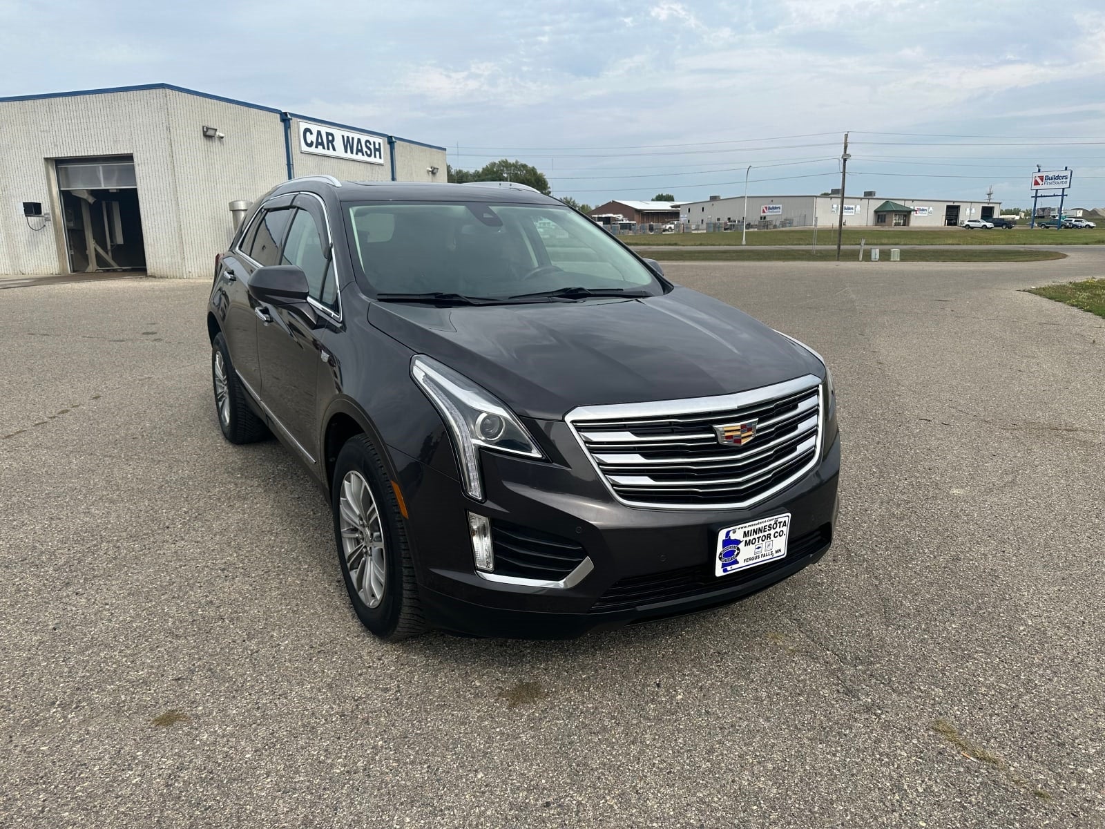 Used 2017 Cadillac XT5 Luxury with VIN 1GYKNDRS1HZ182735 for sale in Fergus Falls, Minnesota