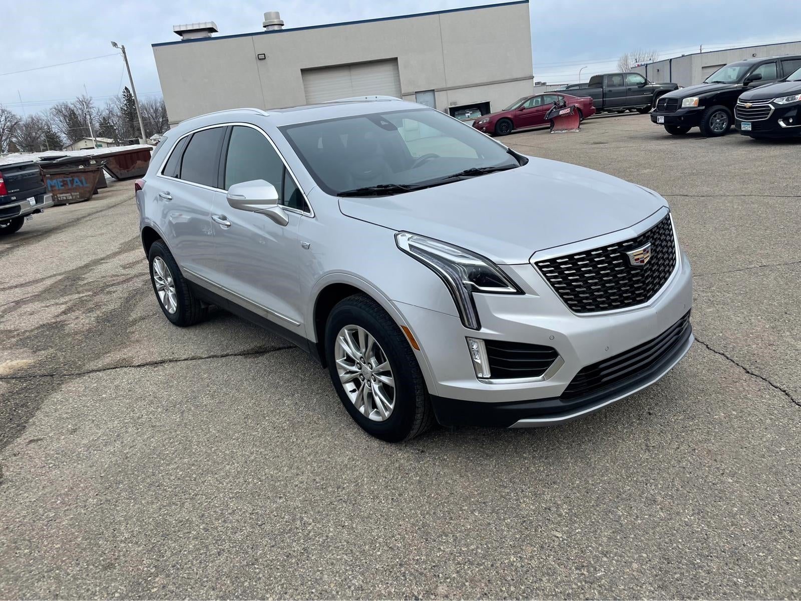 Used 2020 Cadillac XT5 Premium Luxury with VIN 1GYKNDRS1LZ187426 for sale in Fergus Falls, Minnesota