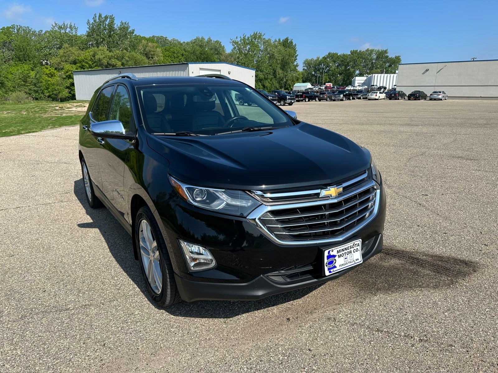 Used 2018 Chevrolet Equinox Premier with VIN 2GNAXVEV7J6226571 for sale in Fergus Falls, Minnesota