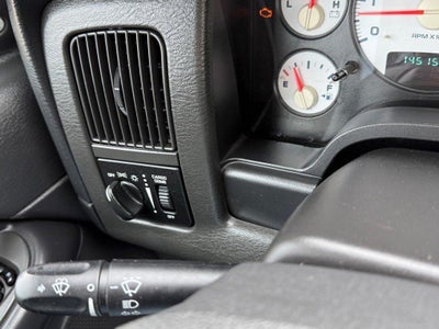 2004 Dodge Ram 1500 SLT