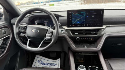 2025 Ford Explorer Platinum