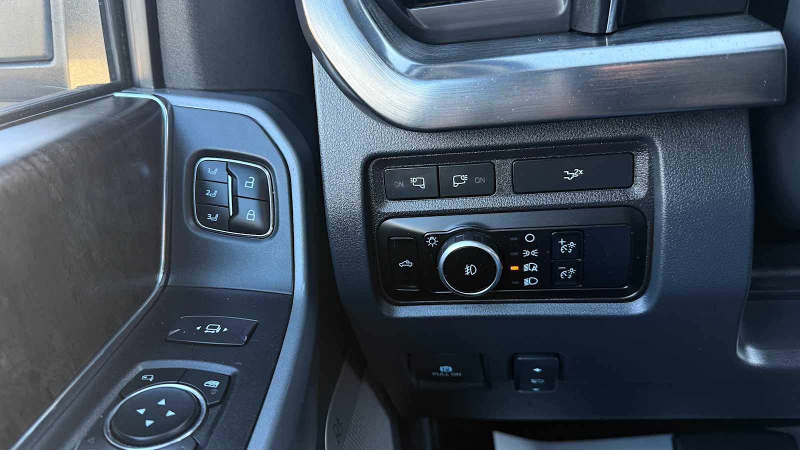 2024 Ford Super Duty F-350 SRW LARIAT