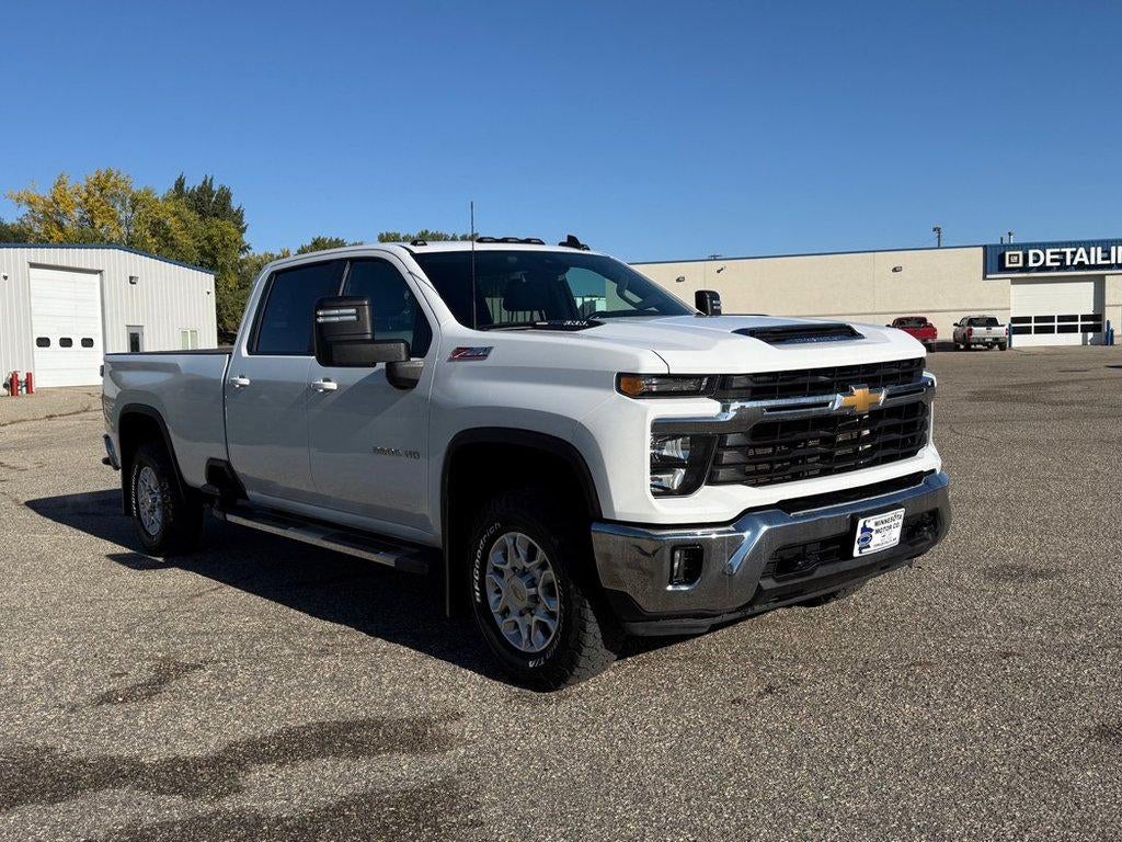 Used 2024 Chevrolet Silverado 3500HD LT with VIN 1GC4YTE7XRF224517 for sale in Fergus Falls, Minnesota