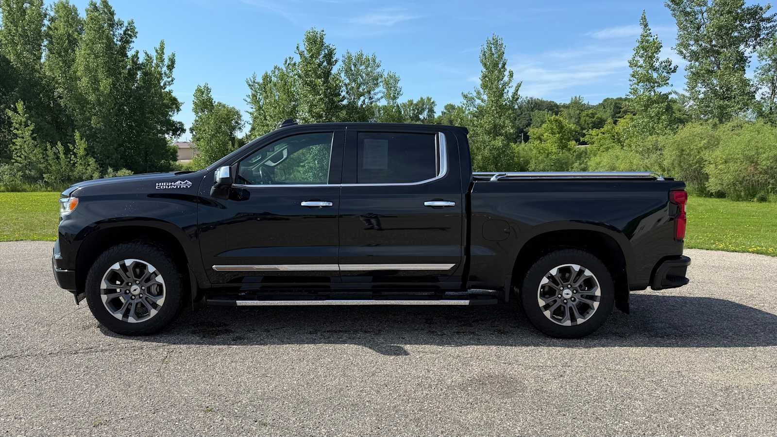 2022 Chevrolet Silverado 1500 High Country