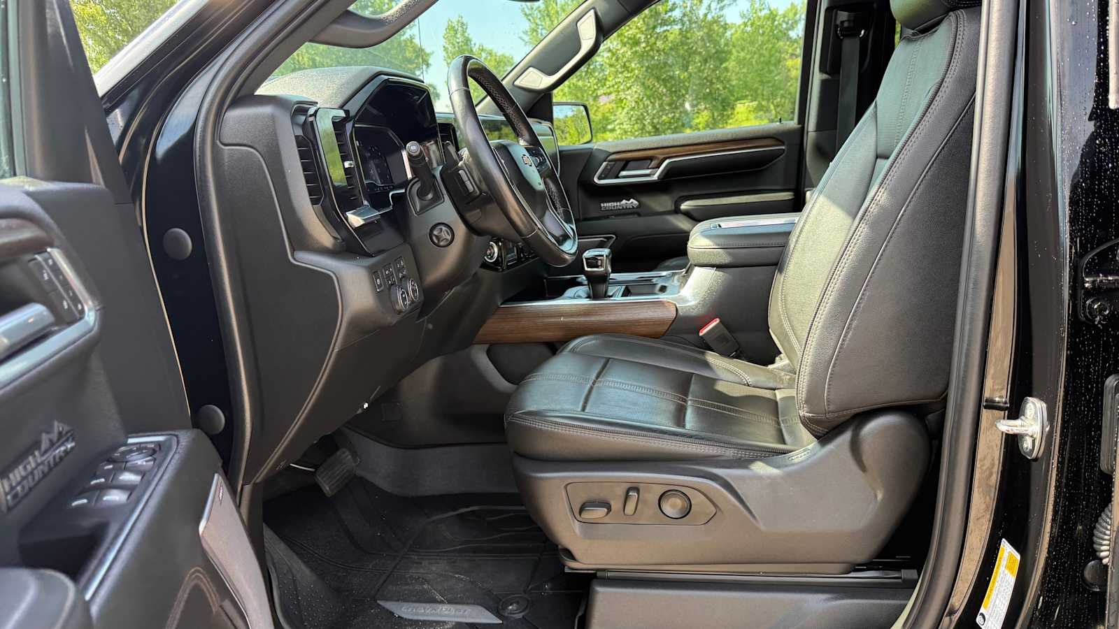 2022 Chevrolet Silverado 1500 High Country