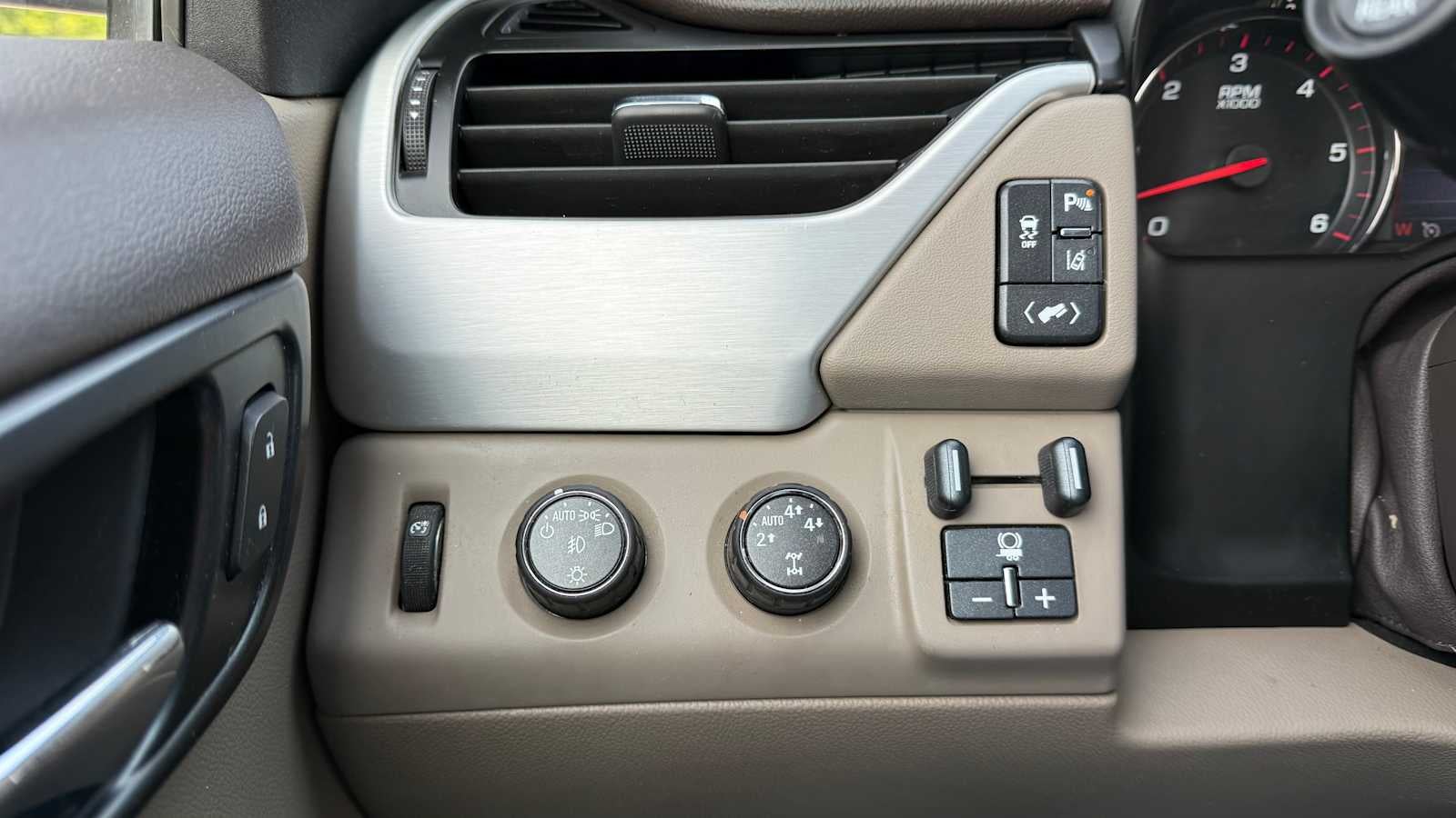 2015 GMC Yukon XL SLT