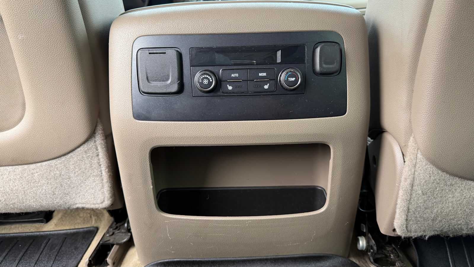 2015 GMC Yukon XL SLT