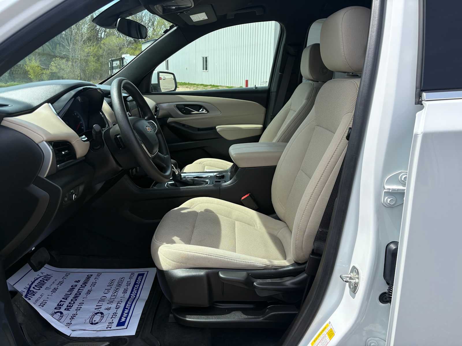 2023 Chevrolet Traverse LS