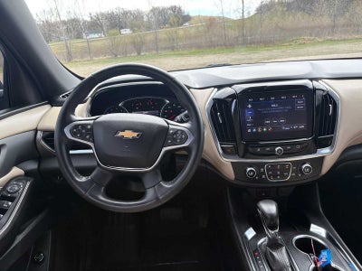 2022 Chevrolet Traverse LT Leather