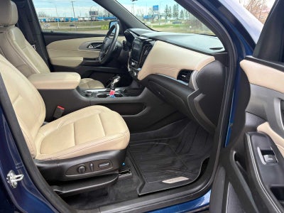 2022 Chevrolet Traverse LT Leather