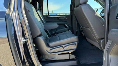 2025 Chevrolet Suburban LT
