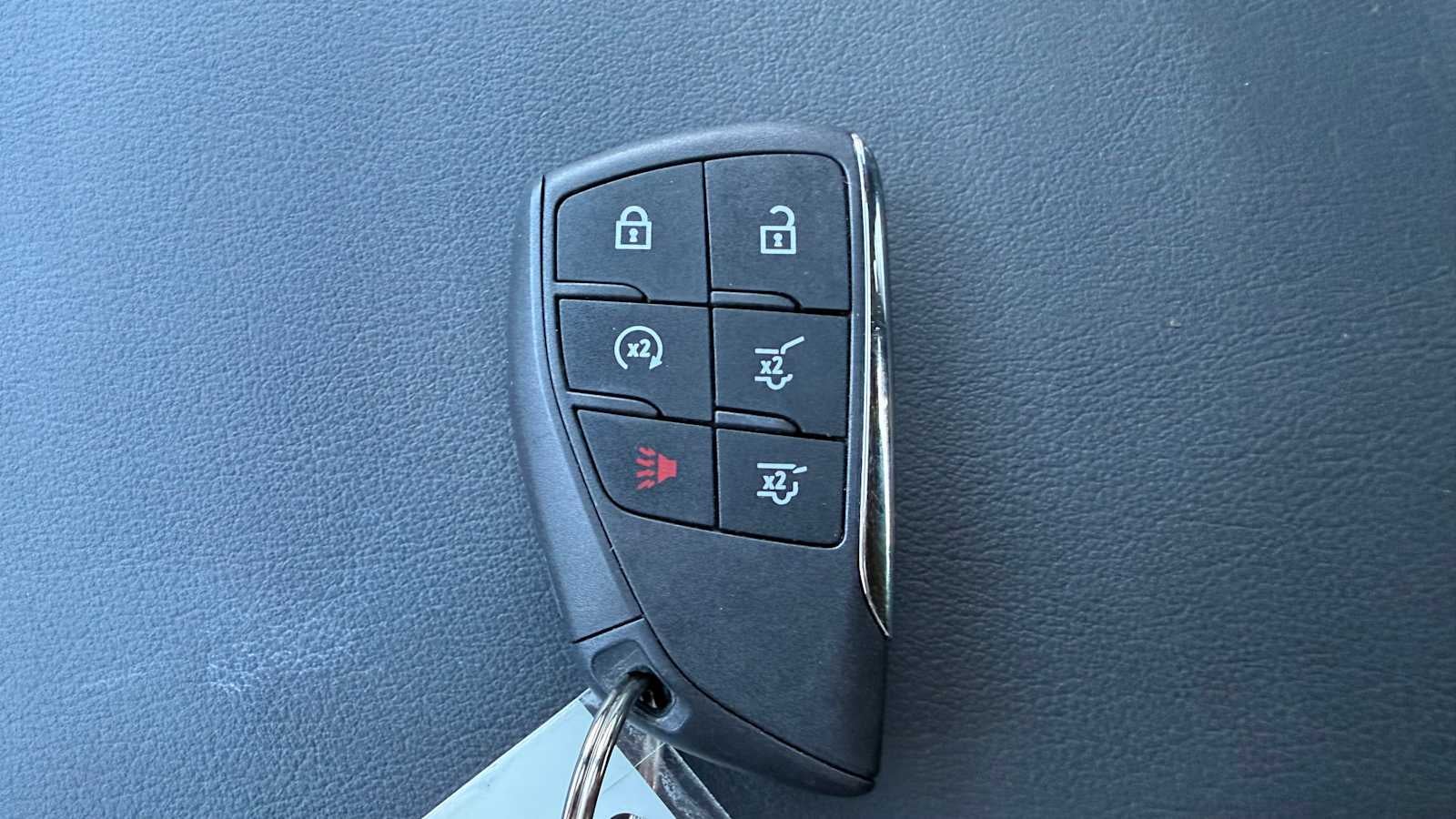 2025 Chevrolet Suburban LT