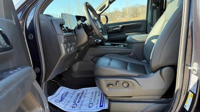 2025 Chevrolet Suburban LT