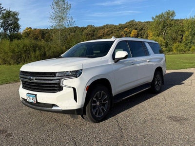 2023 Chevrolet Suburban LT