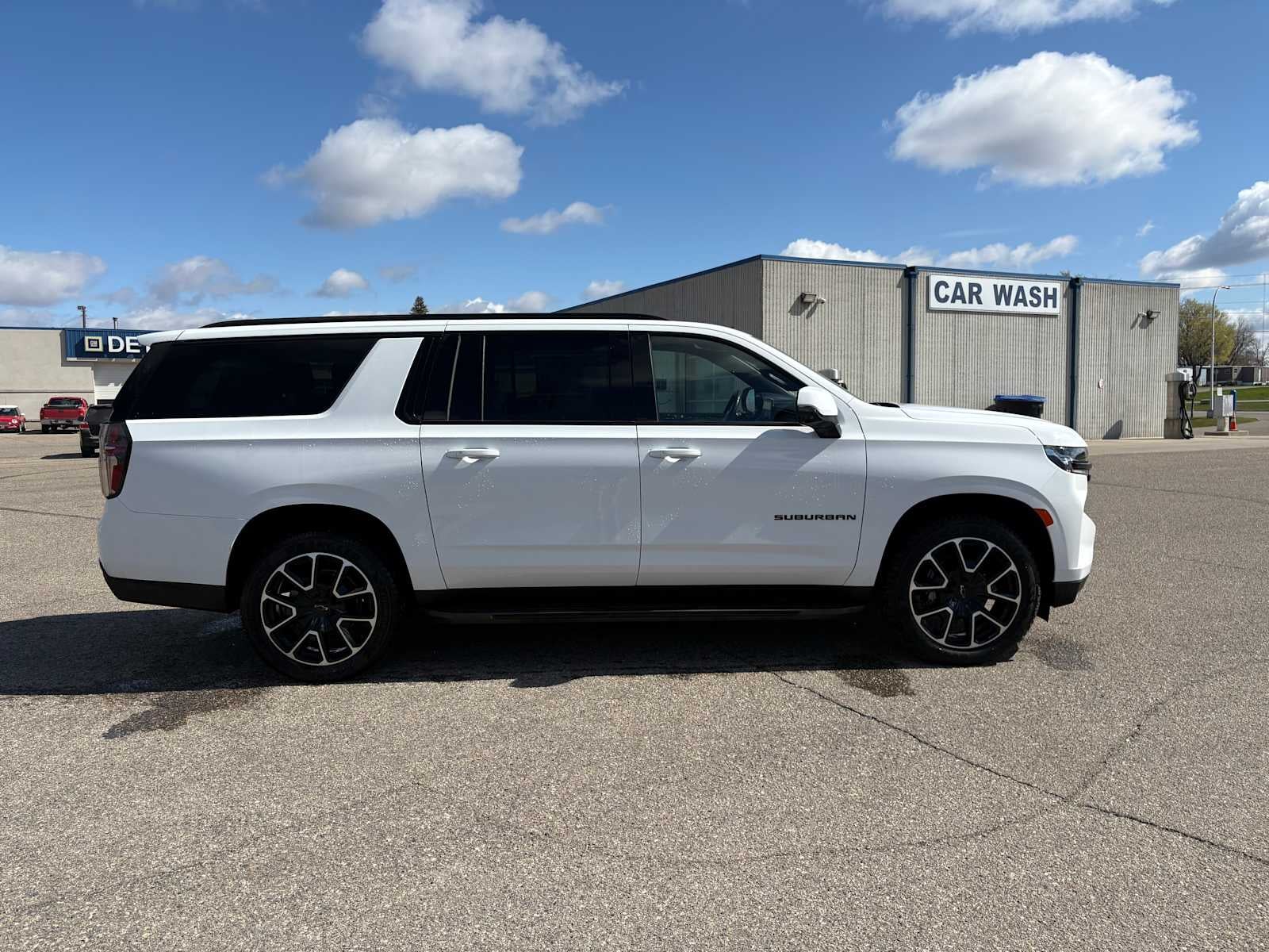 2024 Chevrolet Suburban RST