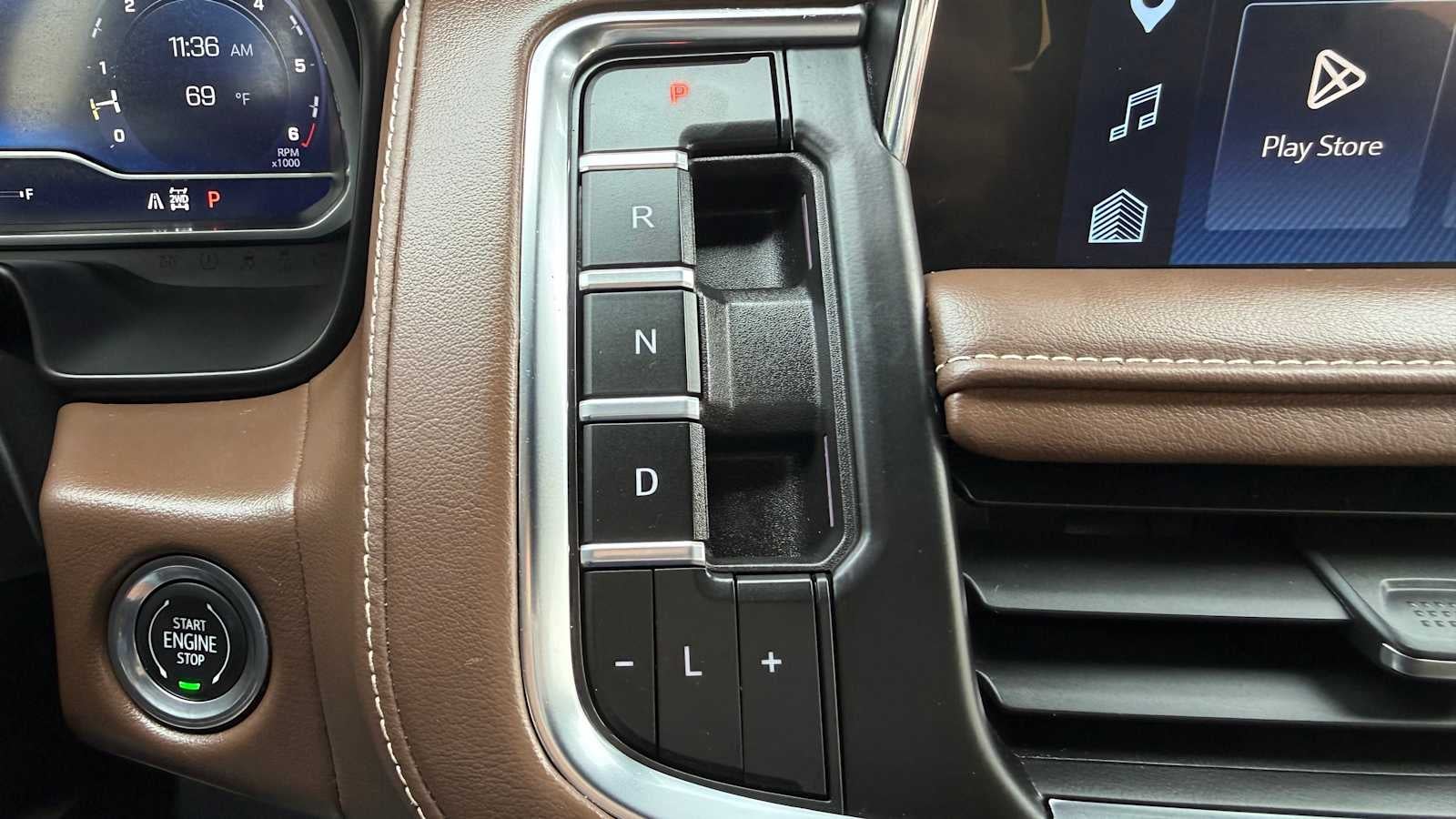 2023 Chevrolet Suburban High Country