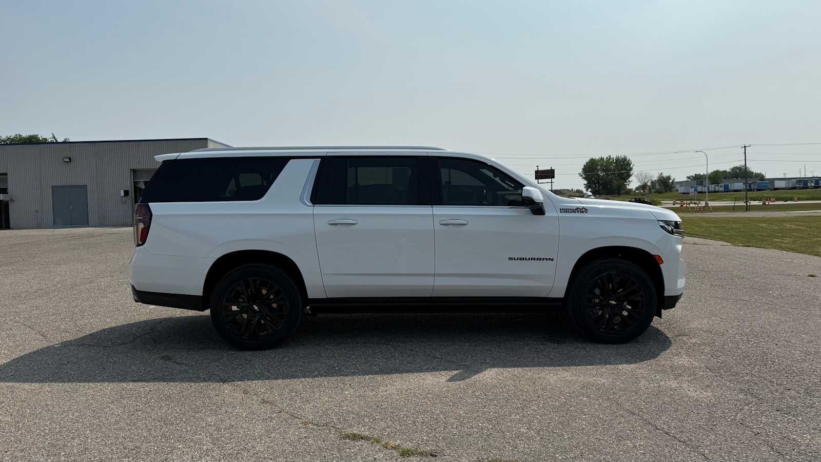 2023 Chevrolet Suburban High Country