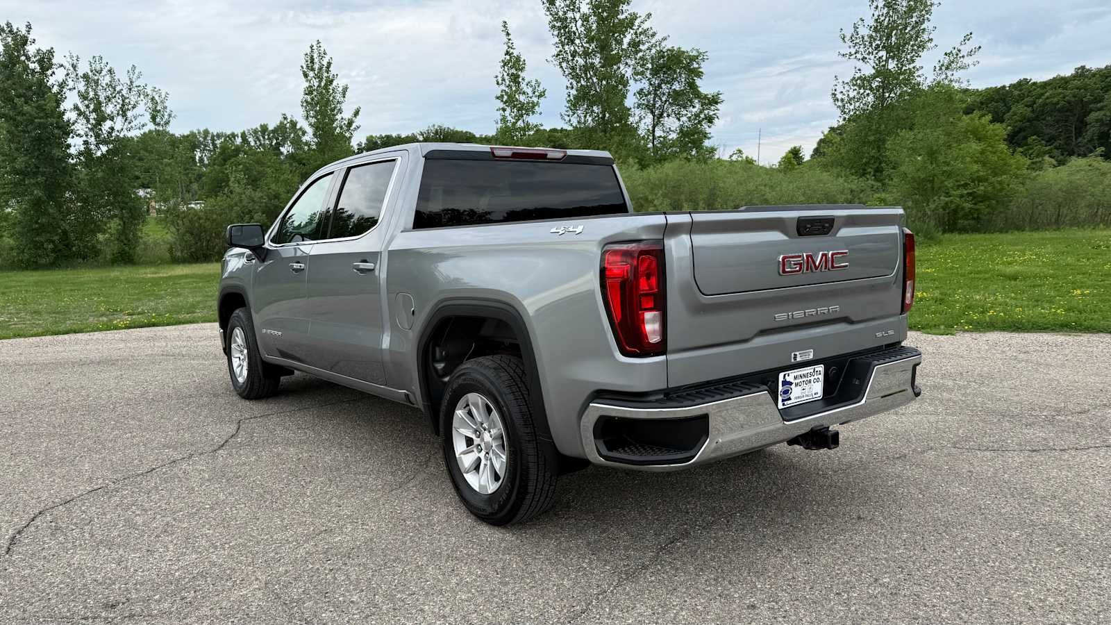 2024 GMC Sierra 1500 SLE