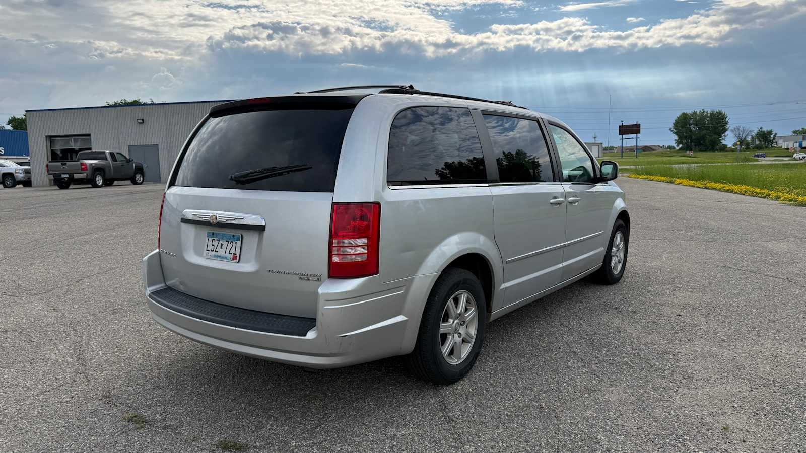 2010 Chrysler Town & Country Touring