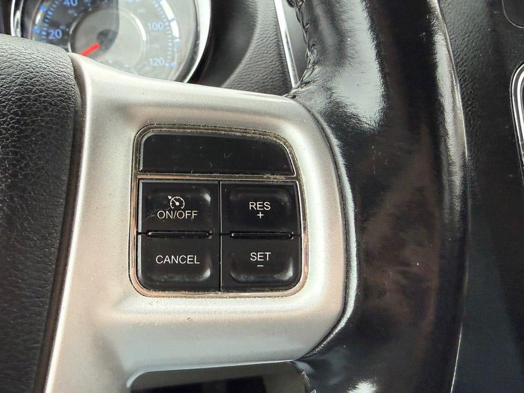 2014 Chrysler Town & Country Touring