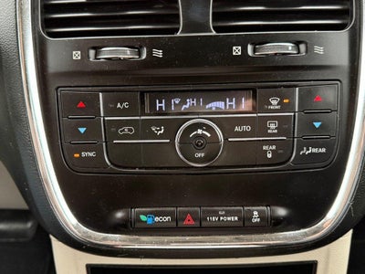 2014 Chrysler Town & Country Touring