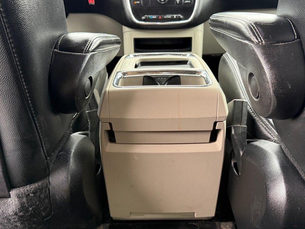 2014 Chrysler Town & Country Touring