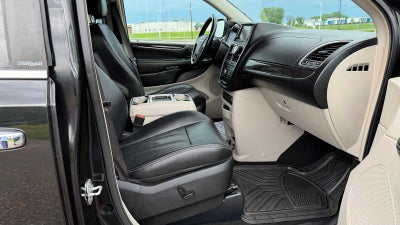 2012 Chrysler Town & Country Touring-L