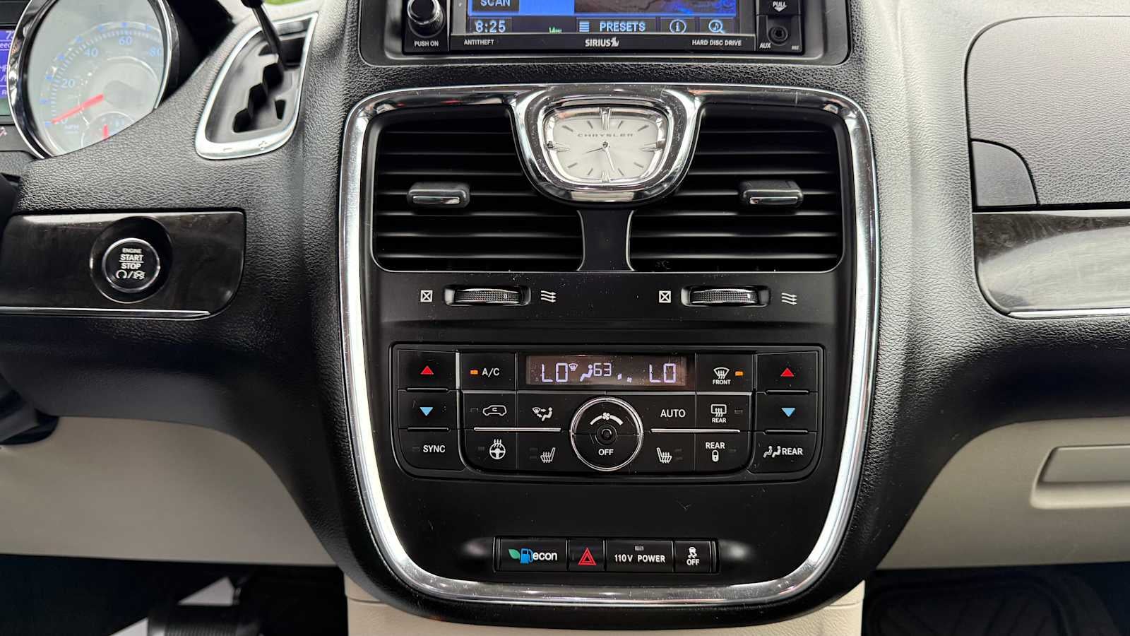 2012 Chrysler Town & Country Touring-L