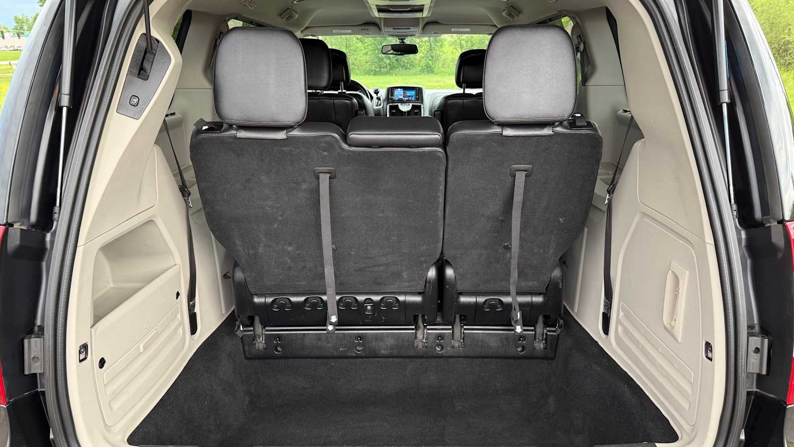 2012 Chrysler Town & Country Touring-L