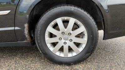 2012 Chrysler Town & Country Touring-L