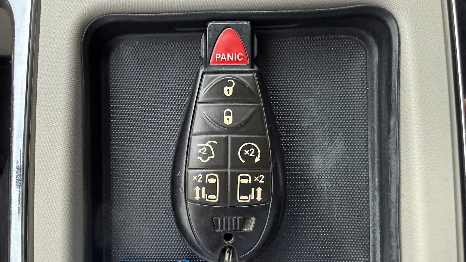2012 Chrysler Town & Country Touring-L