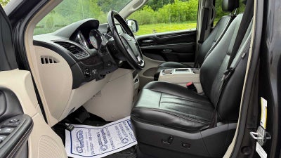 2012 Chrysler Town & Country Touring-L