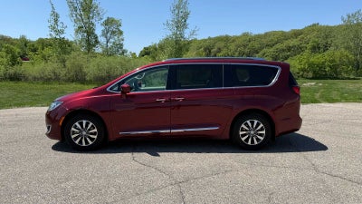 2020 Chrysler Pacifica Touring L Plus