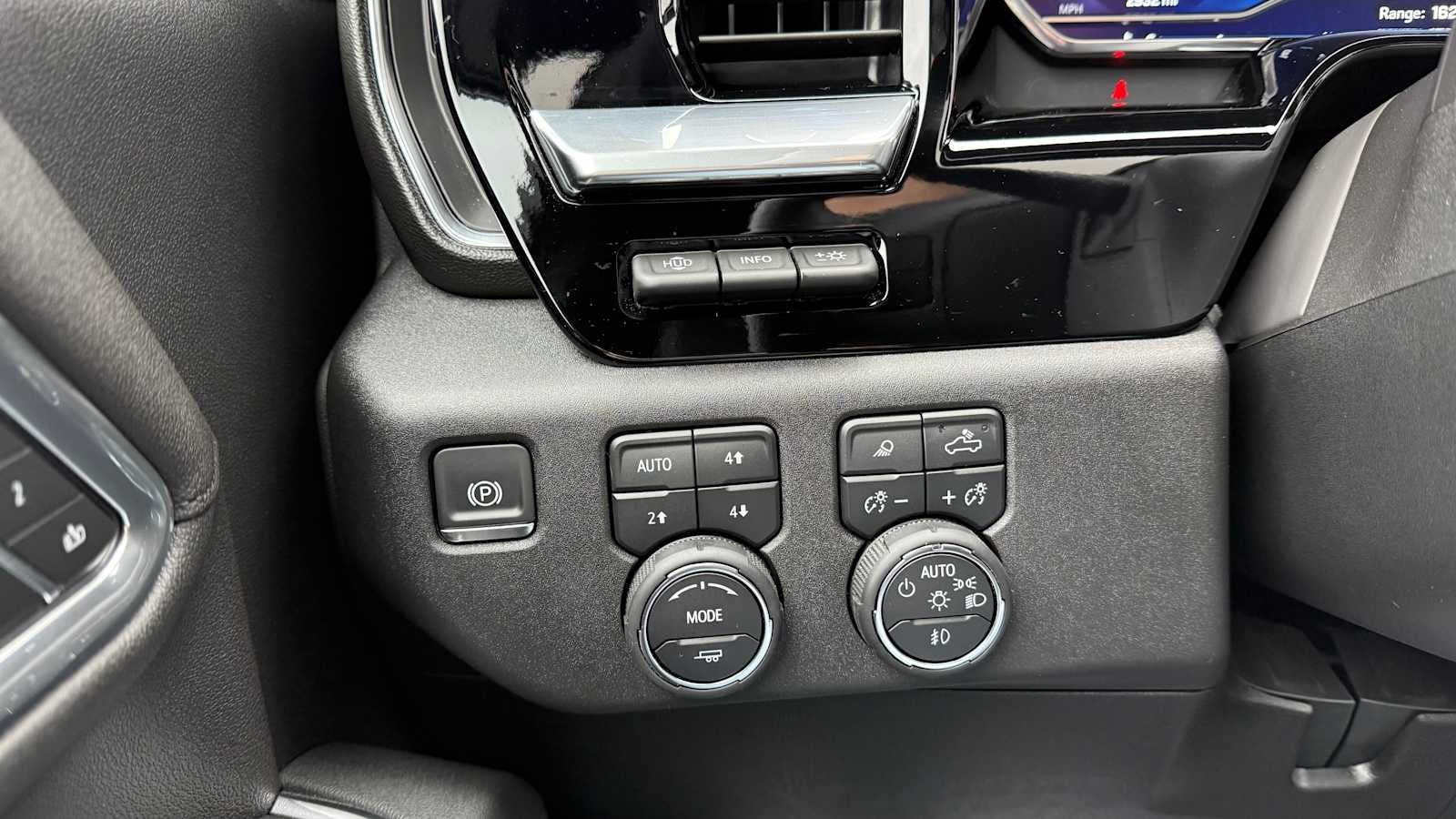 2025 Chevrolet Silverado 3500 HD High Country