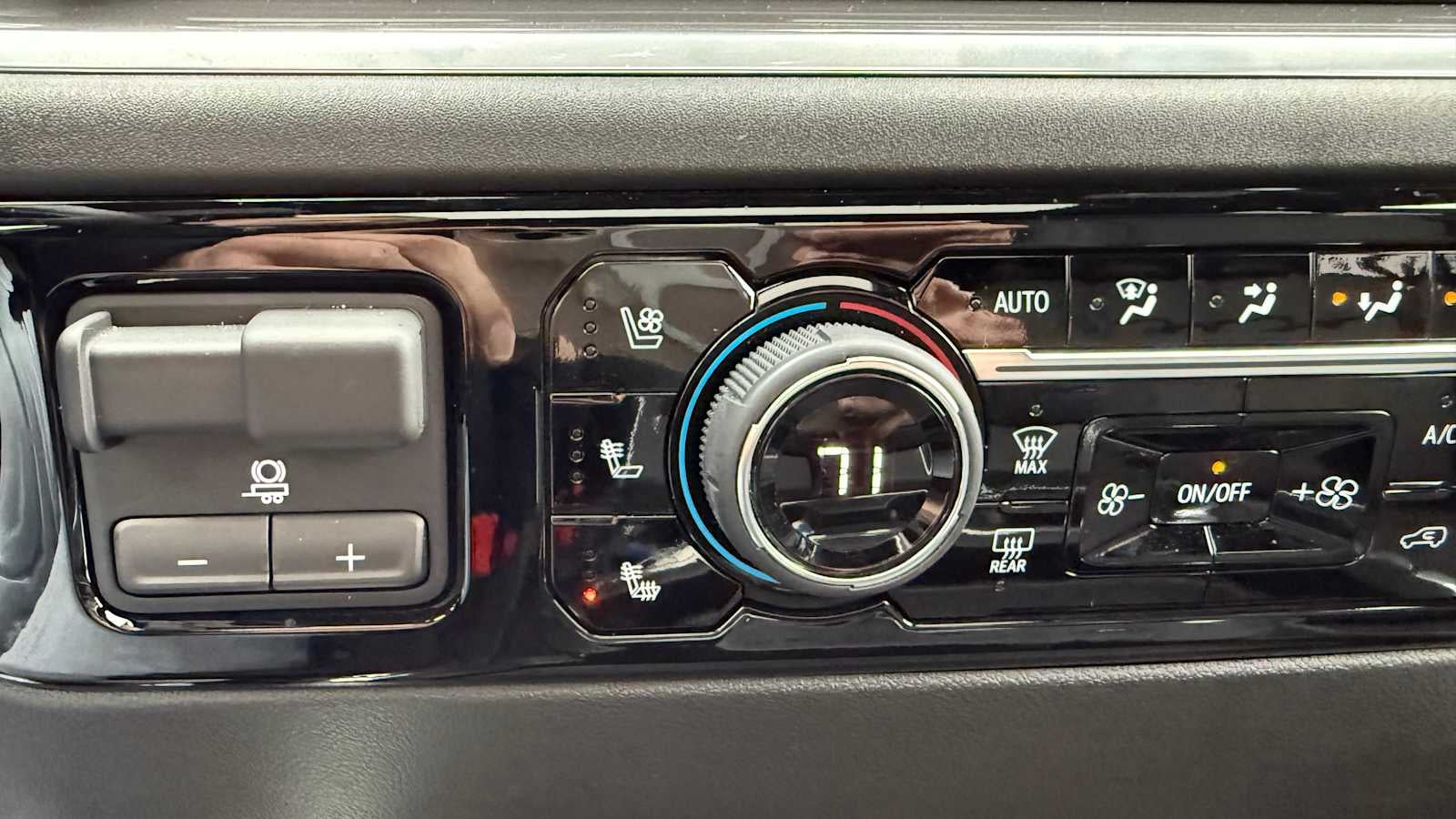 2025 Chevrolet Silverado 3500 HD High Country