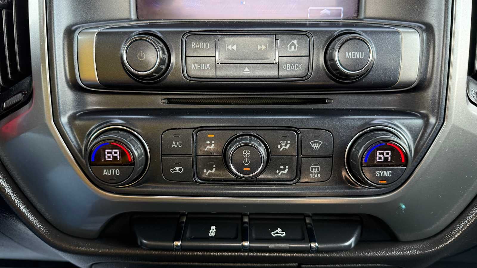 2019 Chevrolet Silverado LD LT