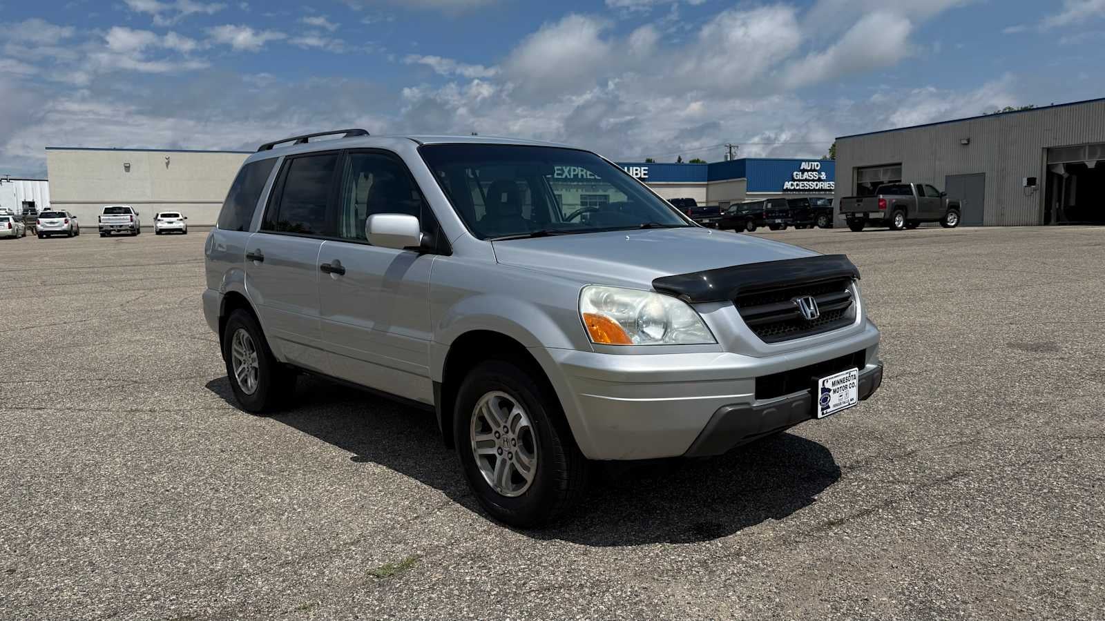 Used 2004 Honda Pilot EX with VIN 2HKYF18574H585496 for sale in Fergus Falls, Minnesota