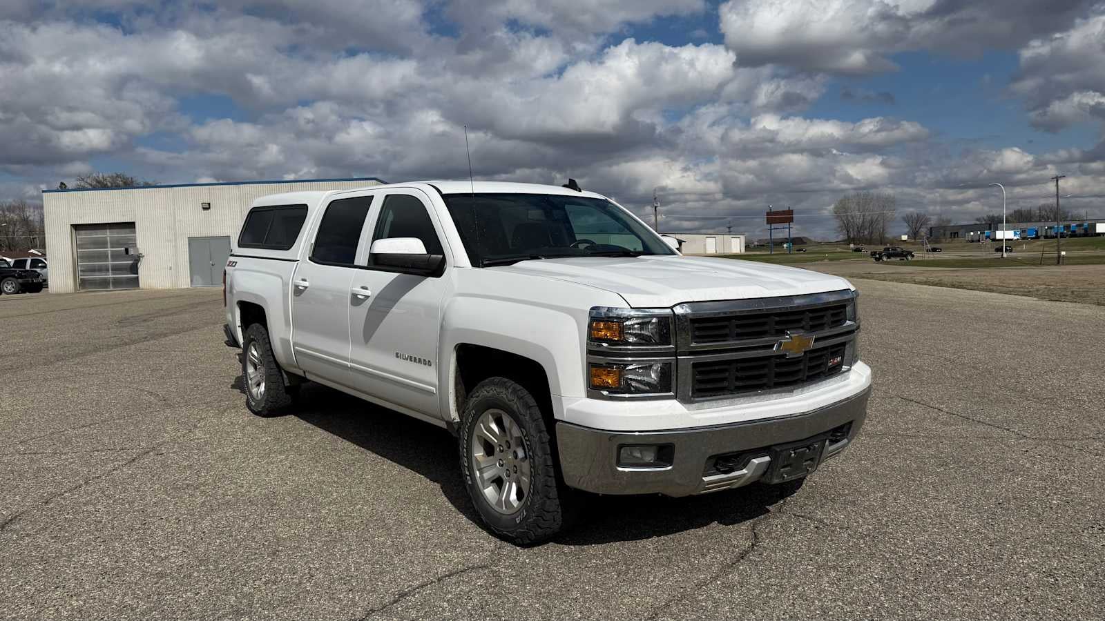 Used 2015 Chevrolet Silverado 1500 LT with VIN 3GCUKREC9FG194373 for sale in Fergus Falls, Minnesota