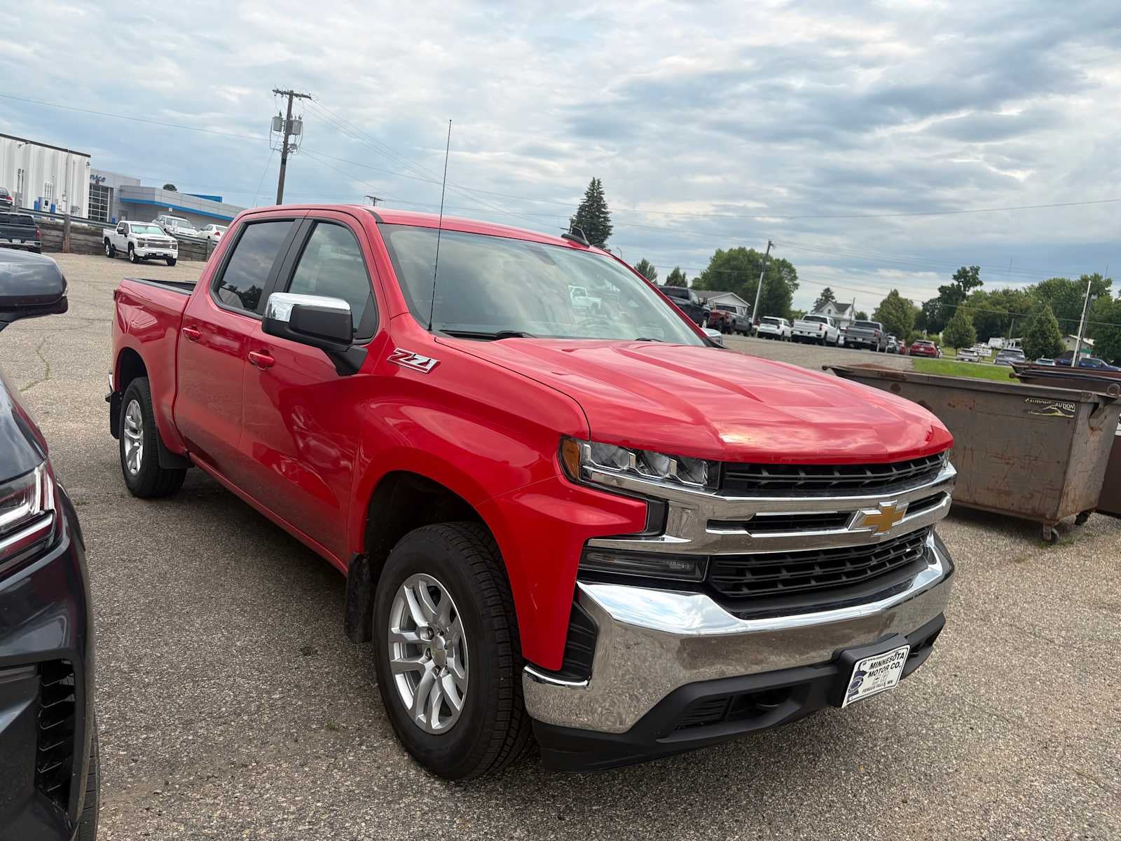 Used 2019 Chevrolet Silverado 1500 LT with VIN 3GCUYDED5KG252645 for sale in Fergus Falls, Minnesota