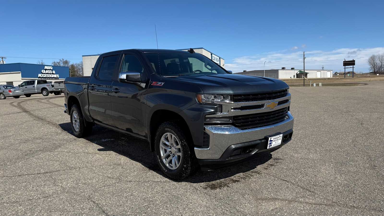 Used 2019 Chevrolet Silverado 1500 LT with VIN 3GCUYDED9KG313351 for sale in Fergus Falls, Minnesota
