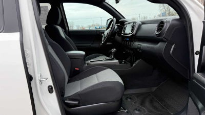 2022 Toyota Tacoma 4WD SR