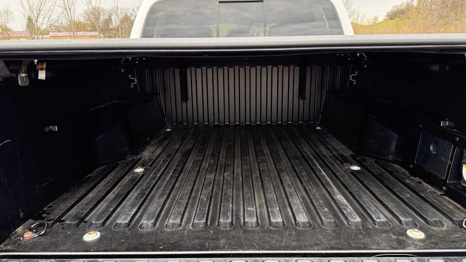 2022 Toyota Tacoma 4WD SR