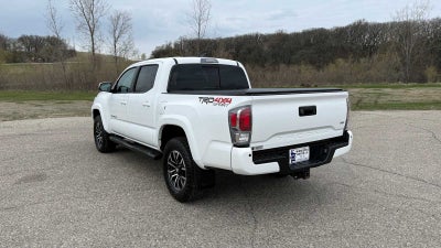2022 Toyota Tacoma 4WD SR