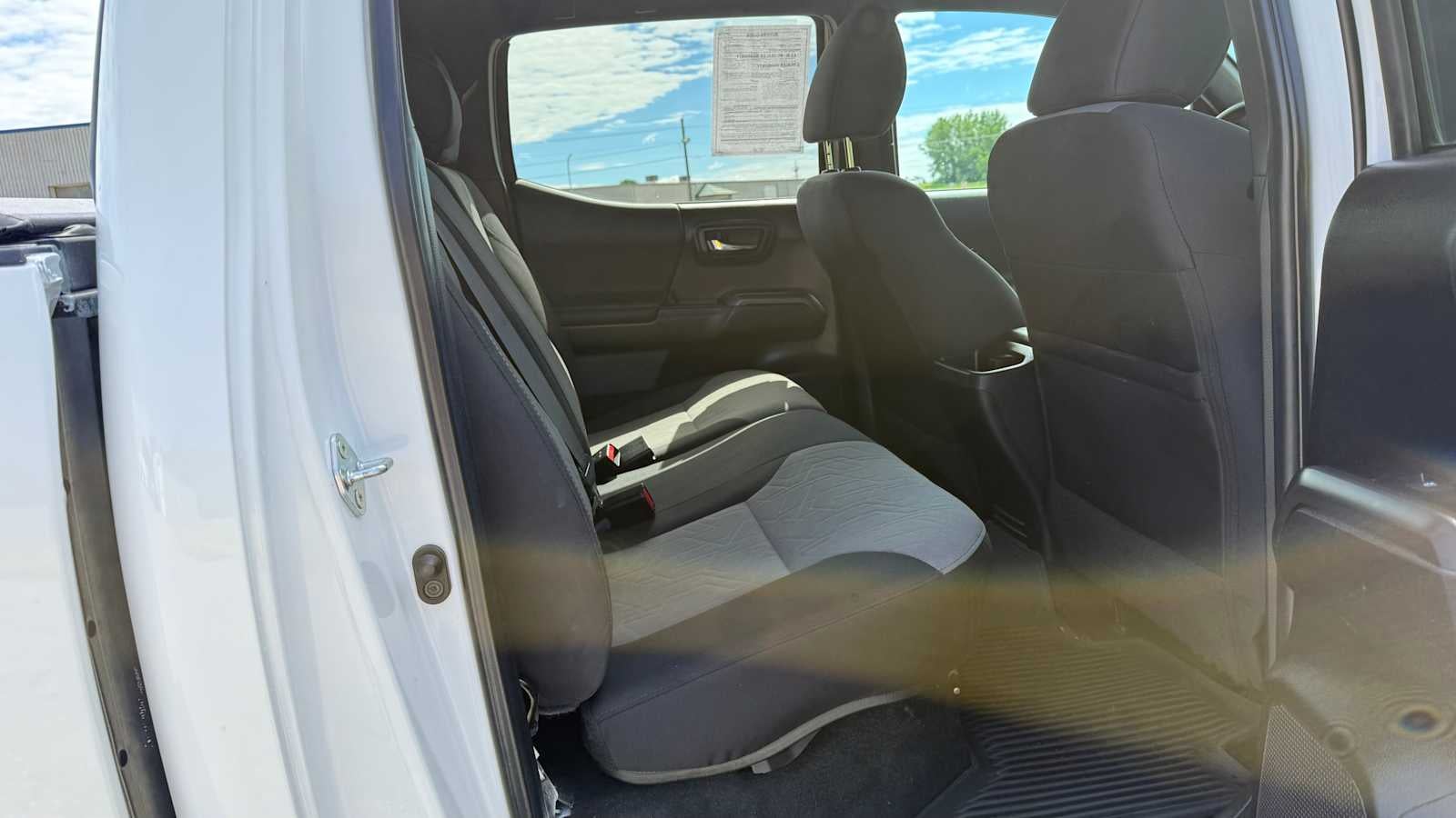 2022 Toyota Tacoma 4WD SR5