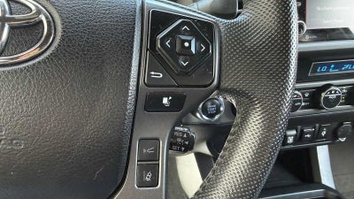 2022 Toyota Tacoma 4WD SR5