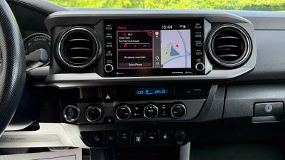 2022 Toyota Tacoma 4WD SR5