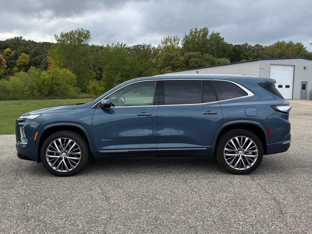 2025 Buick Enclave Avenir