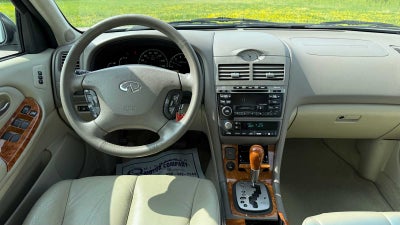 2003 INFINITI I35 Luxury